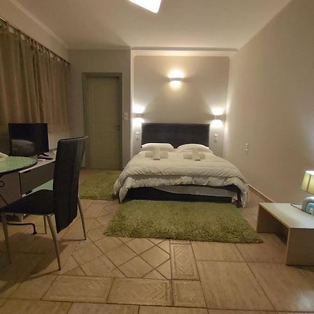 פאטרה Central Studio - Fully Equiped. Ideal For Couples מראה חיצוני תמונה