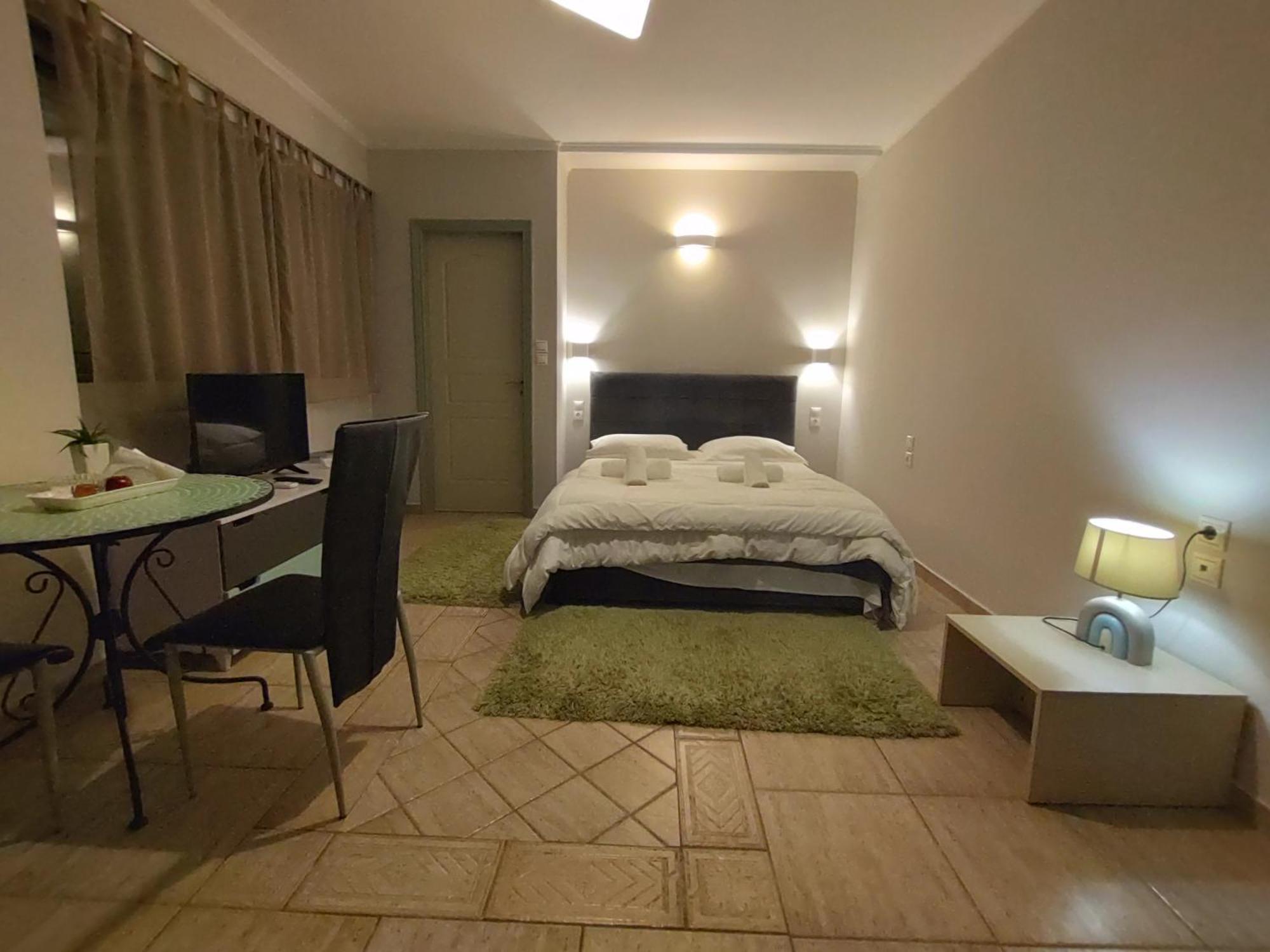 פאטרה Central Studio - Fully Equiped. Ideal For Couples מראה חיצוני תמונה